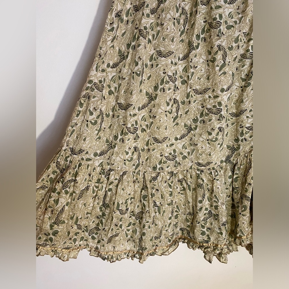 Sheer Boho Green & Cream Floral Maxi Skirt - Picture 2 of 8
